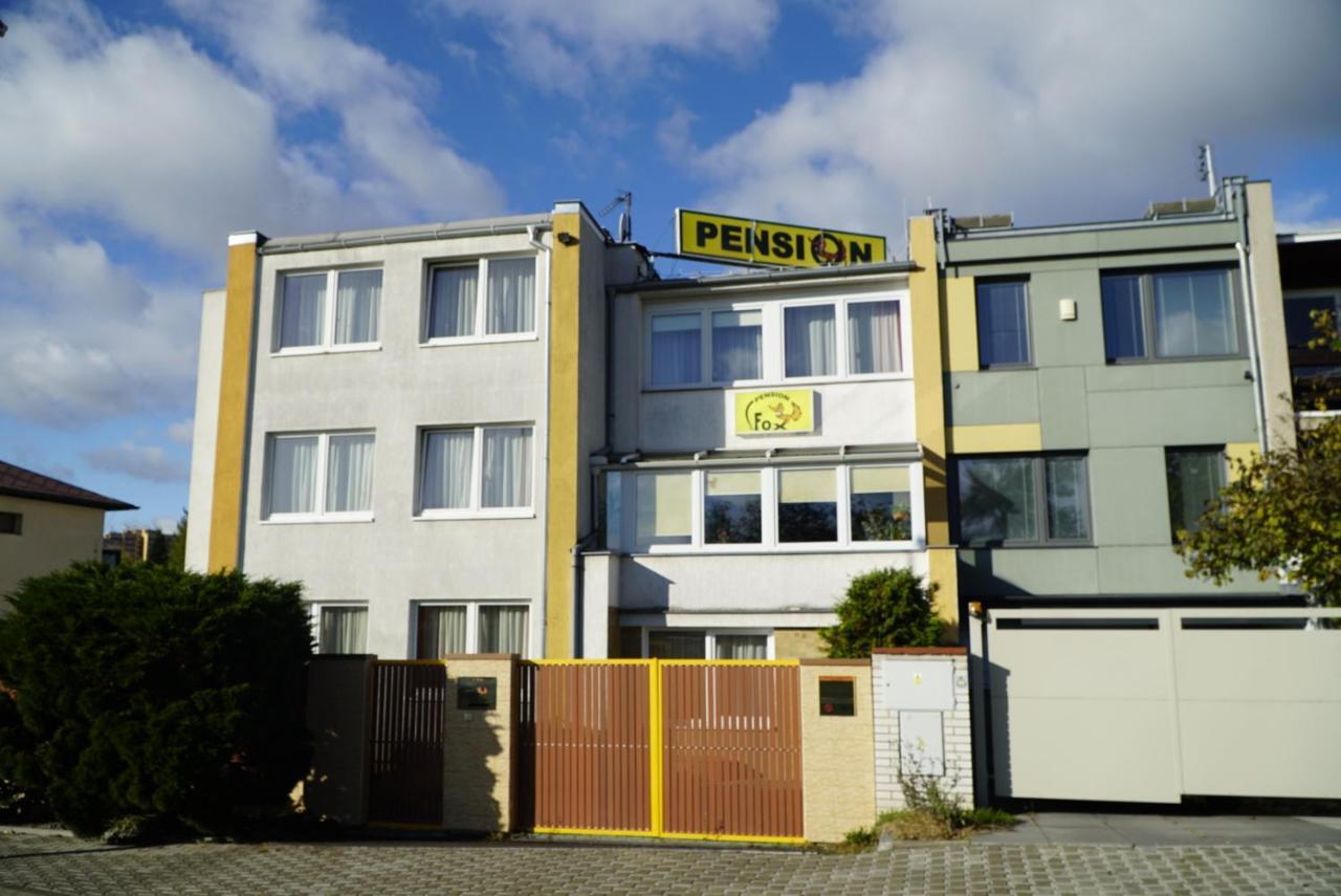 Pension Fox Praga Exterior foto